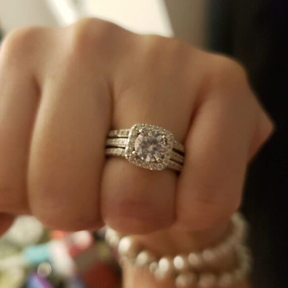 18K White Gold & White Diamond Cubic Zirconia Engagement Wedding Band Set 3 Pcs - Picture 8 of 11